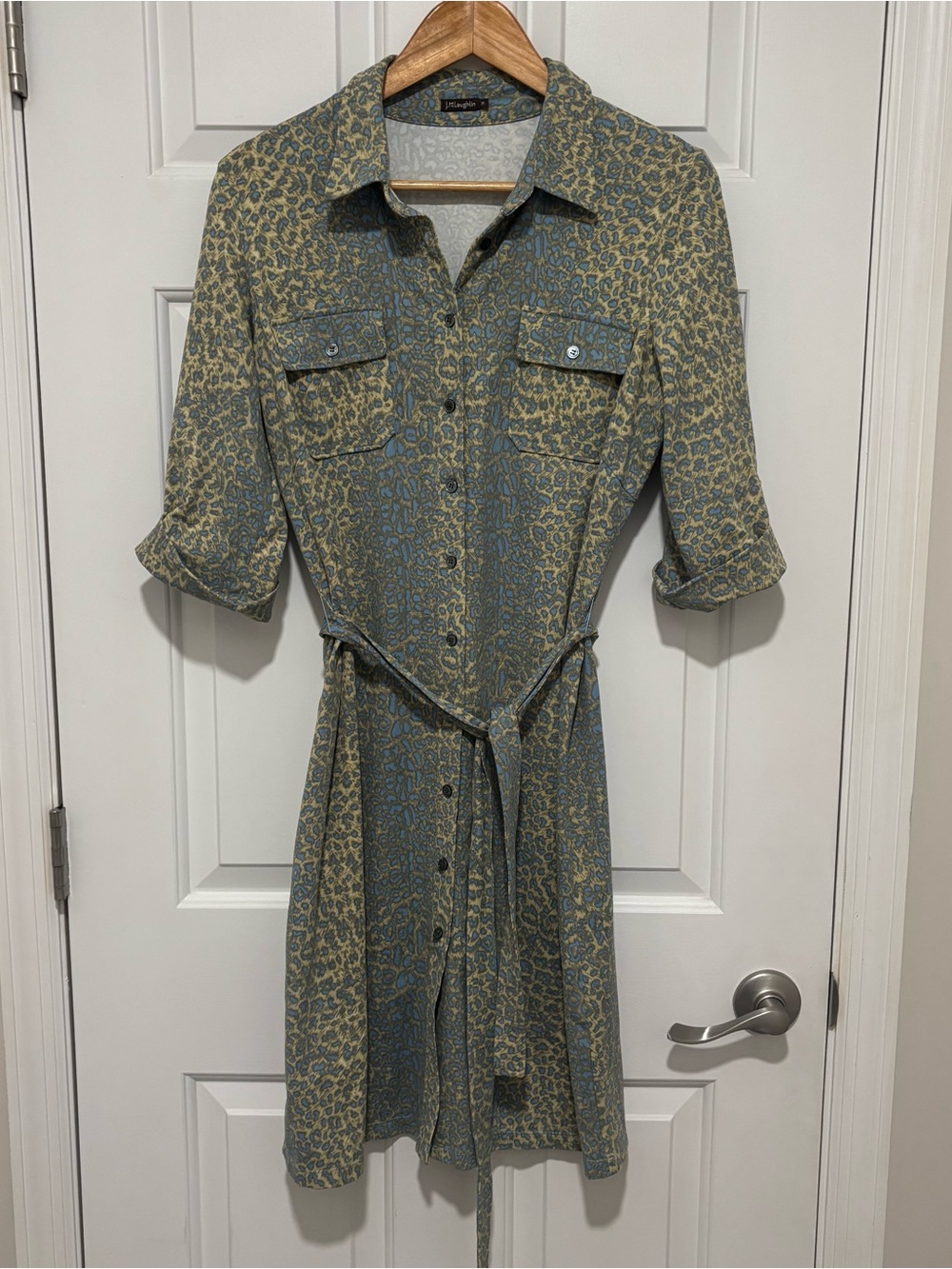 J. McLaughlin Catalina Leopard Animal Blue and Tan Printed Shirt Dress M